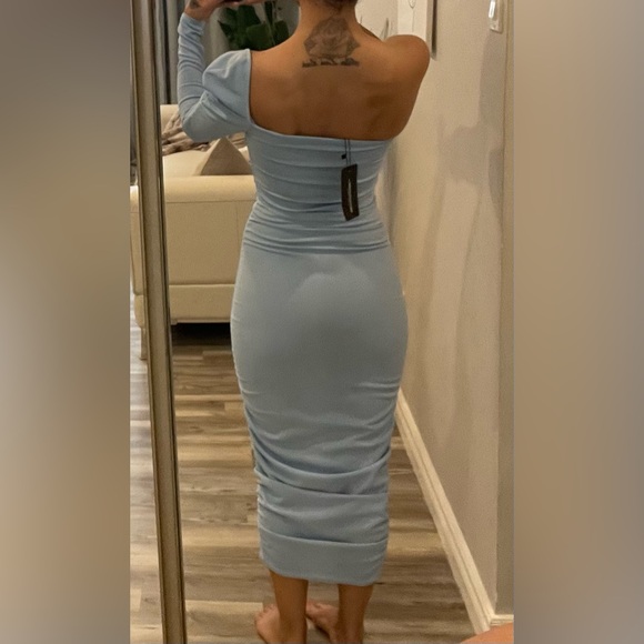 Pretty Little Thing dress - Picture 2 of 2